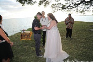 Sunset Wedding Foster's Point Hickam photos by Pasha www.BestHawaii.photos 20181229045